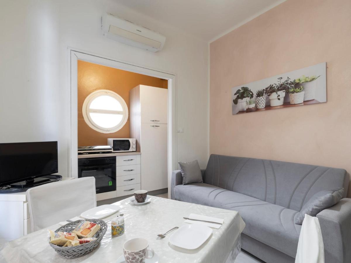 Apartment Il Gabbiano By Interhome Αλάσιο Εξωτερικό φωτογραφία
